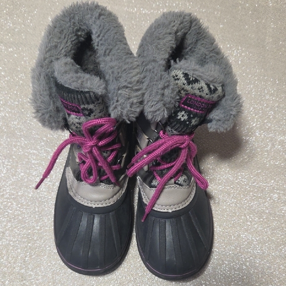 London Fog Gray and Pink Kids Boots - Picture 4 of 9